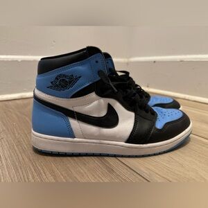 Air Jordan 1 Retro High “UNC Toe”
